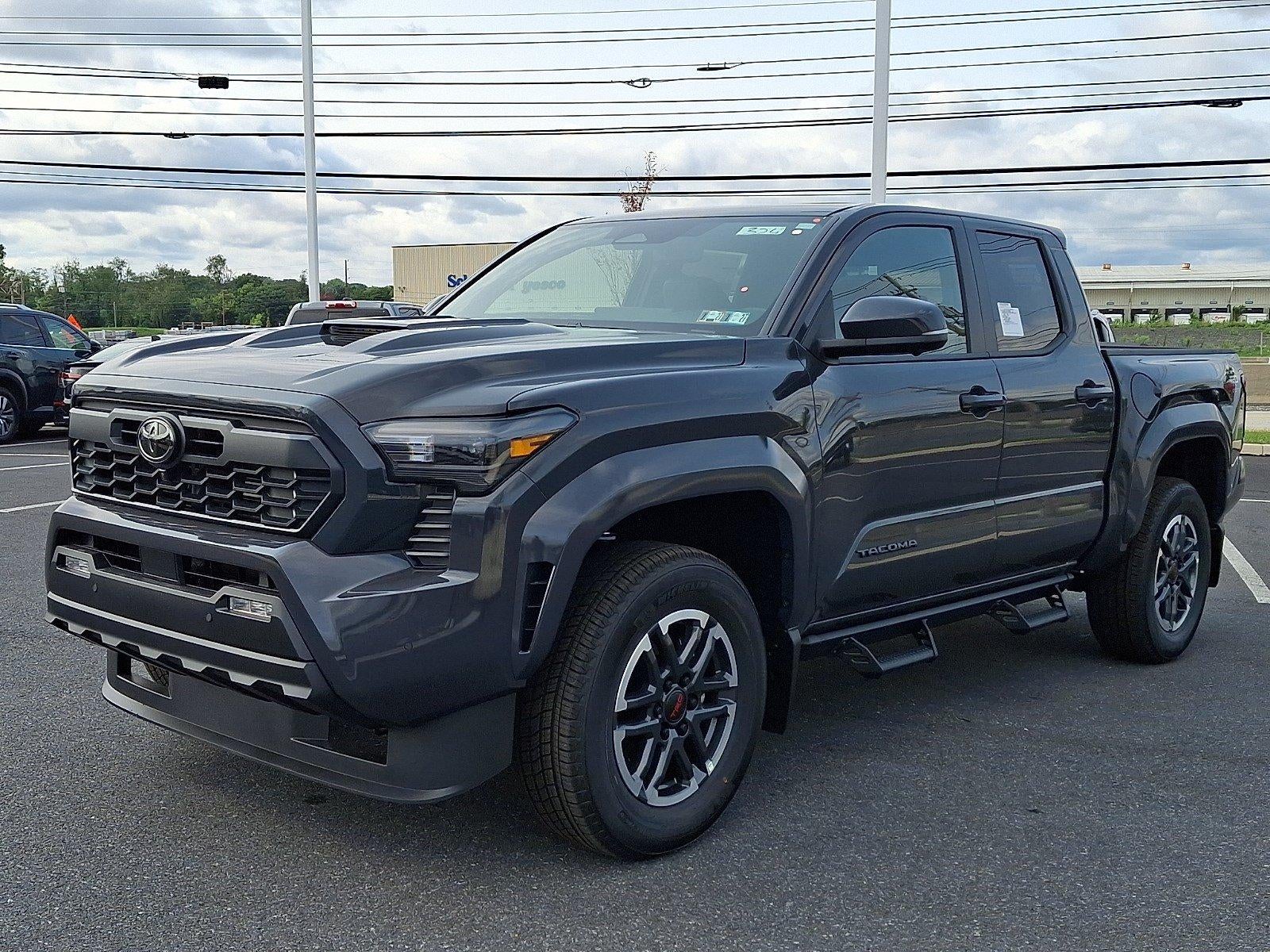 2026 Toyota Tacoma 4WD 4WD TRD Sport Double Cab 5' Bed AT (Natl)