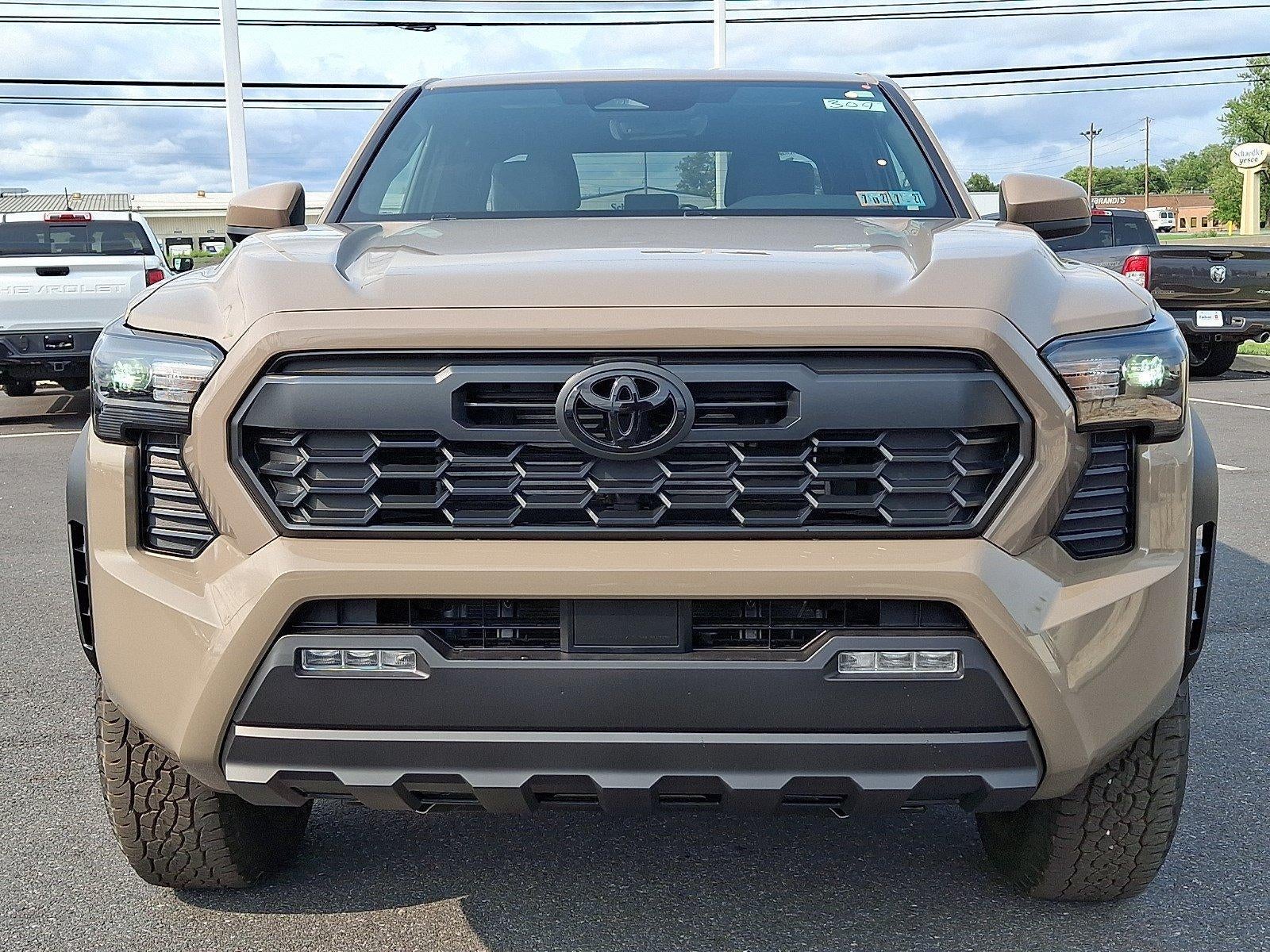 2026 Toyota Tacoma 4WD 4WD TRD Off Road Double Cab 5' Bed AT (Natl)