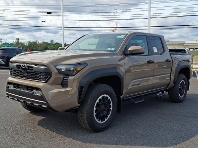 2026 Toyota Tacoma 4WD 4WD TRD Off Road Double Cab 5' Bed AT (Natl)