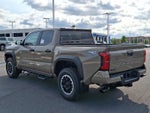 2026 Toyota Tacoma 4WD 4WD TRD Off Road Double Cab 5' Bed AT (Natl)