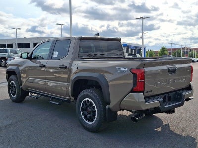 2026 Toyota Tacoma 4WD 4WD TRD Off Road Double Cab 5' Bed AT (Natl)