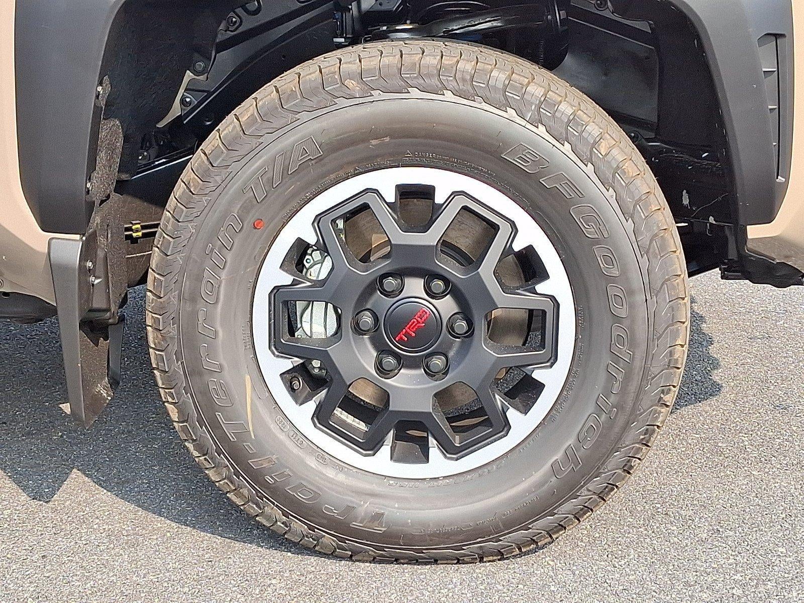 2026 Toyota Tacoma 4WD 4WD TRD Off Road Double Cab 5' Bed AT (Natl)