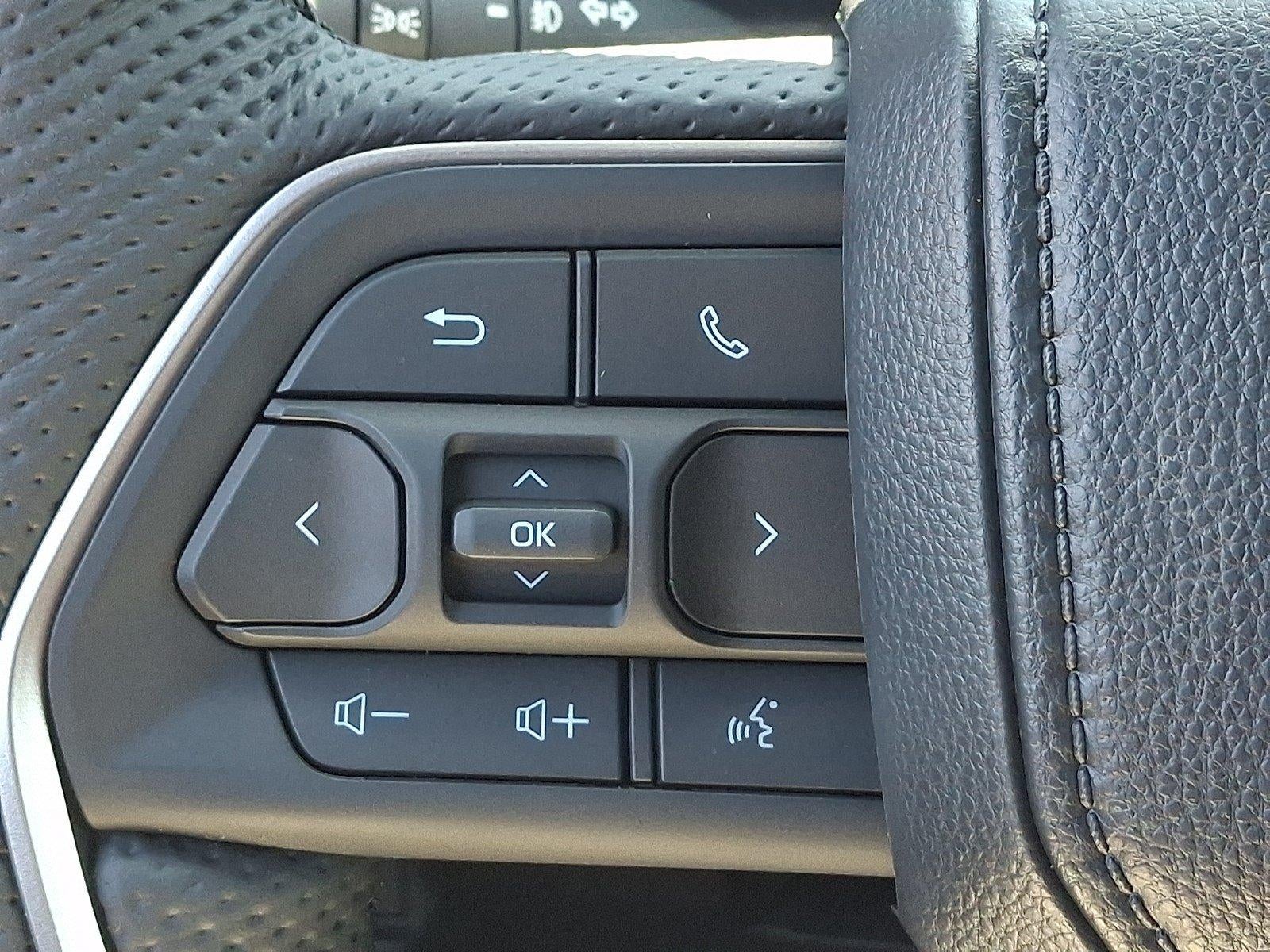 2026 Toyota Tacoma 4WD 4WD TRD Sport Double Cab 5' Bed AT (Natl)