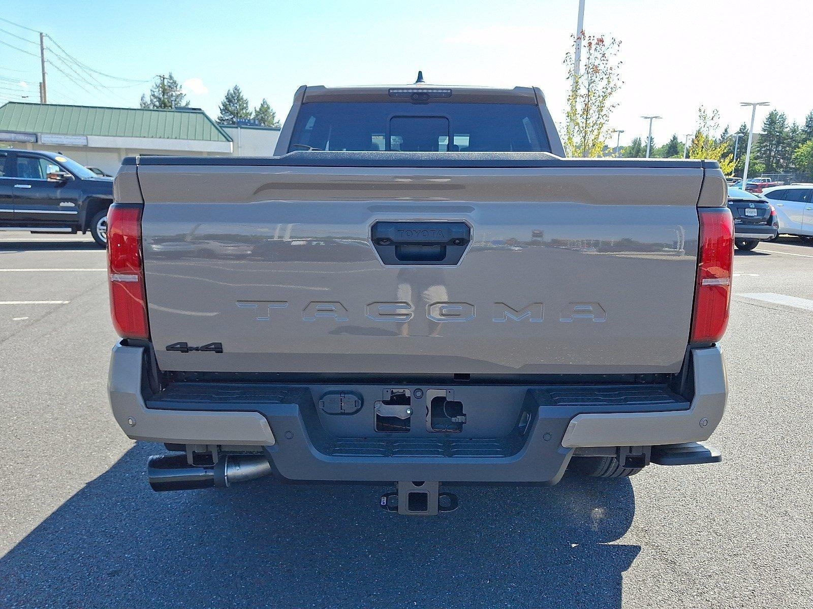 2026 Toyota Tacoma 4WD 4WD TRD Sport Double Cab 5' Bed AT (Natl)