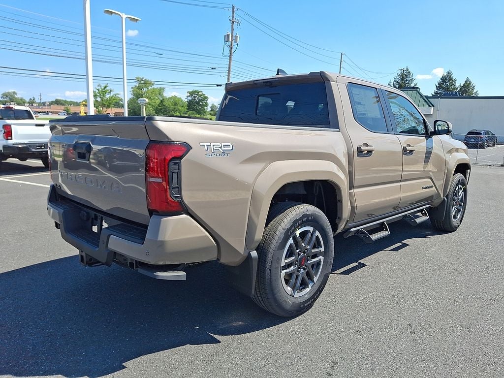 2026 Toyota Tacoma 4WD 4WD TRD Sport Double Cab 5' Bed AT (Natl)