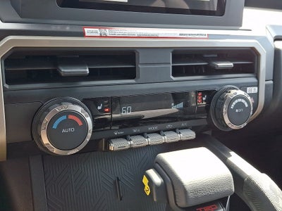 2026 Toyota Tacoma 4WD 4WD TRD Sport Double Cab 5' Bed AT (Natl)