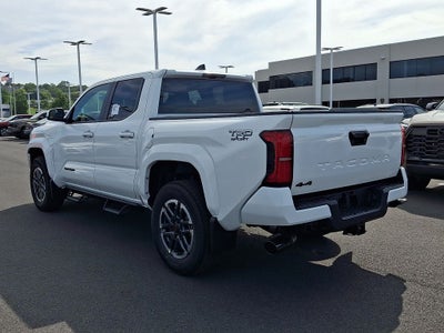 2026 Toyota Tacoma 4WD 4WD TRD Sport Double Cab 5' Bed AT (Natl)