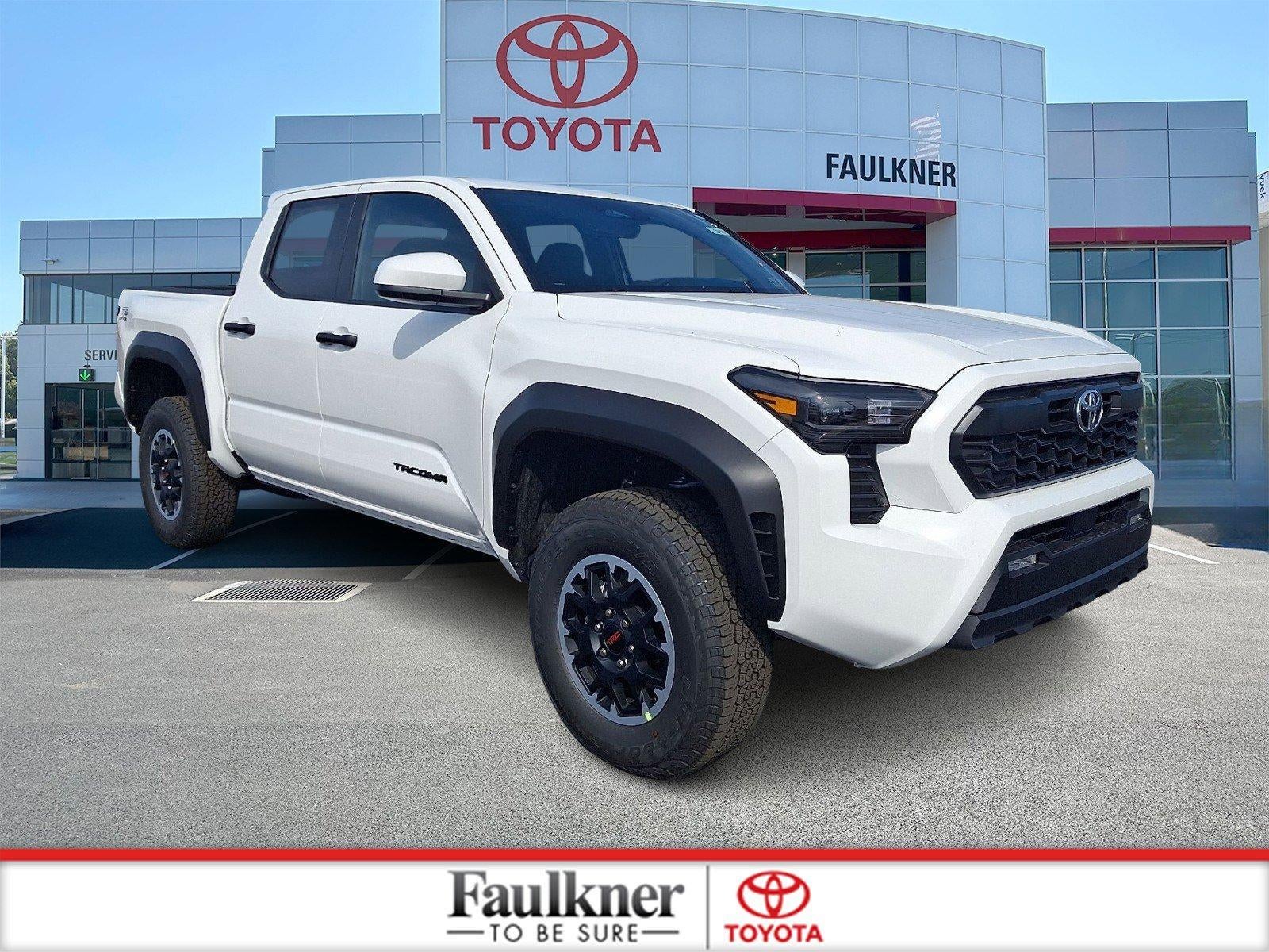 2025 Toyota Tacoma 4WD 4WD SR Double Cab 5' Bed MT (Natl)