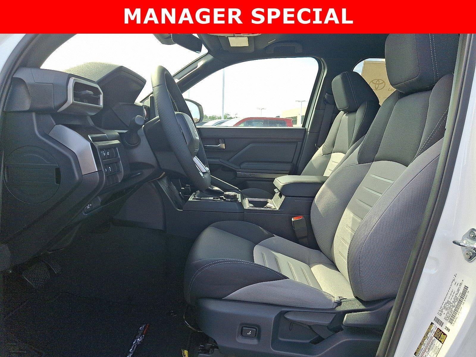 2025 Toyota Tacoma 4WD 4WD SR Double Cab 5' Bed MT (Natl)