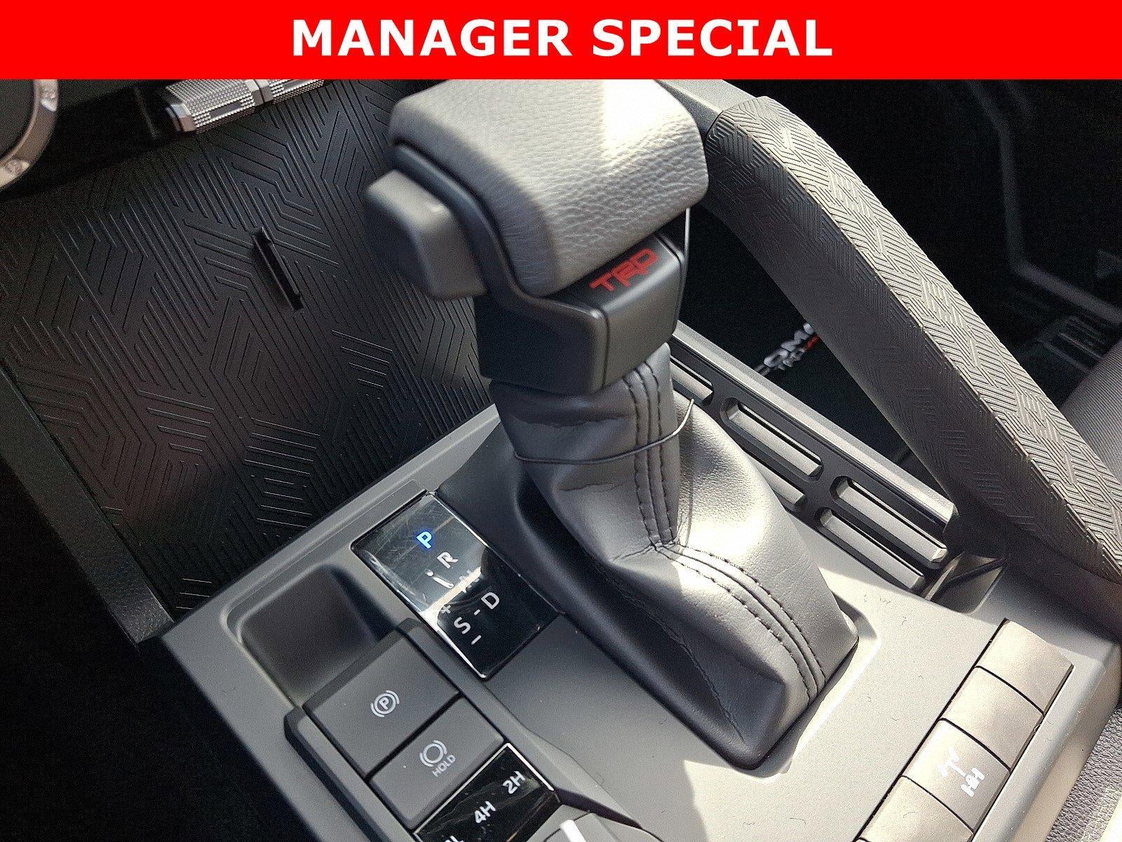 2025 Toyota Tacoma 4WD 4WD SR Double Cab 5' Bed MT (Natl)