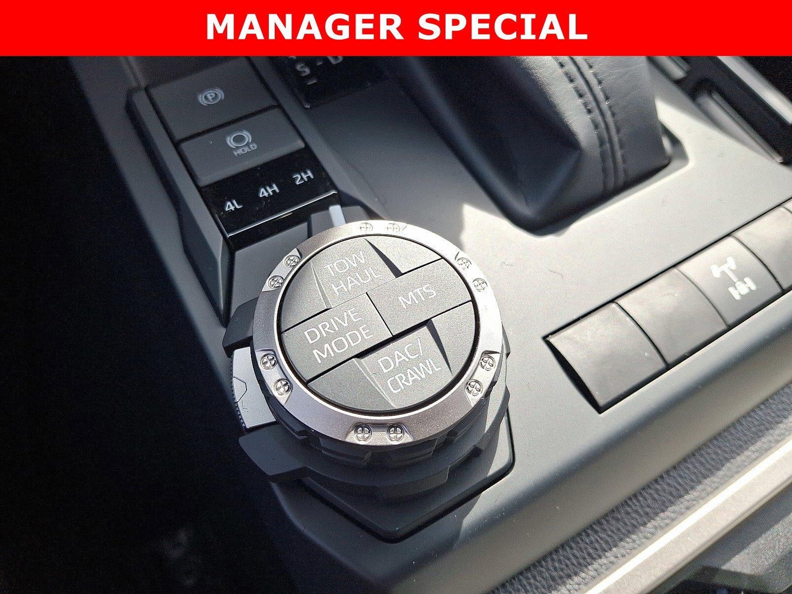 2025 Toyota Tacoma 4WD 4WD SR Double Cab 5' Bed MT (Natl)