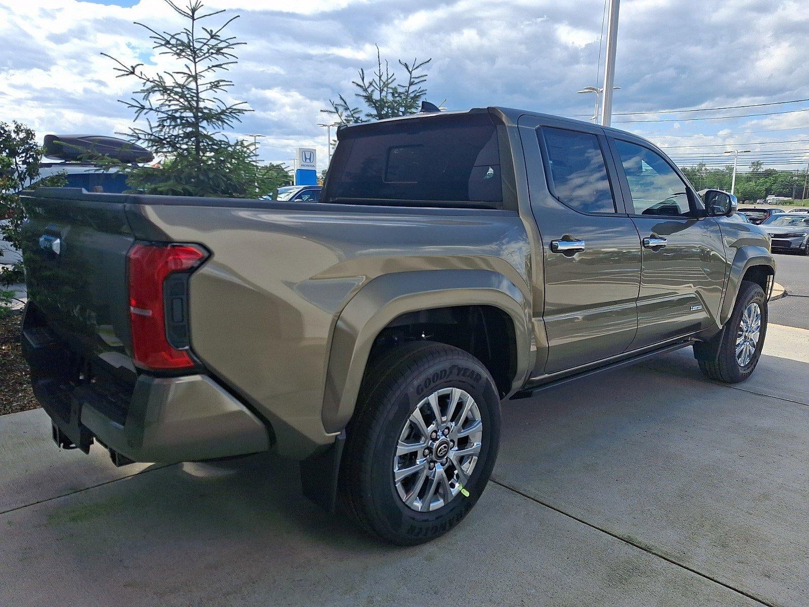 2026 Toyota Tacoma 4WD 4WD Limited Double Cab 5' Bed AT (Natl)