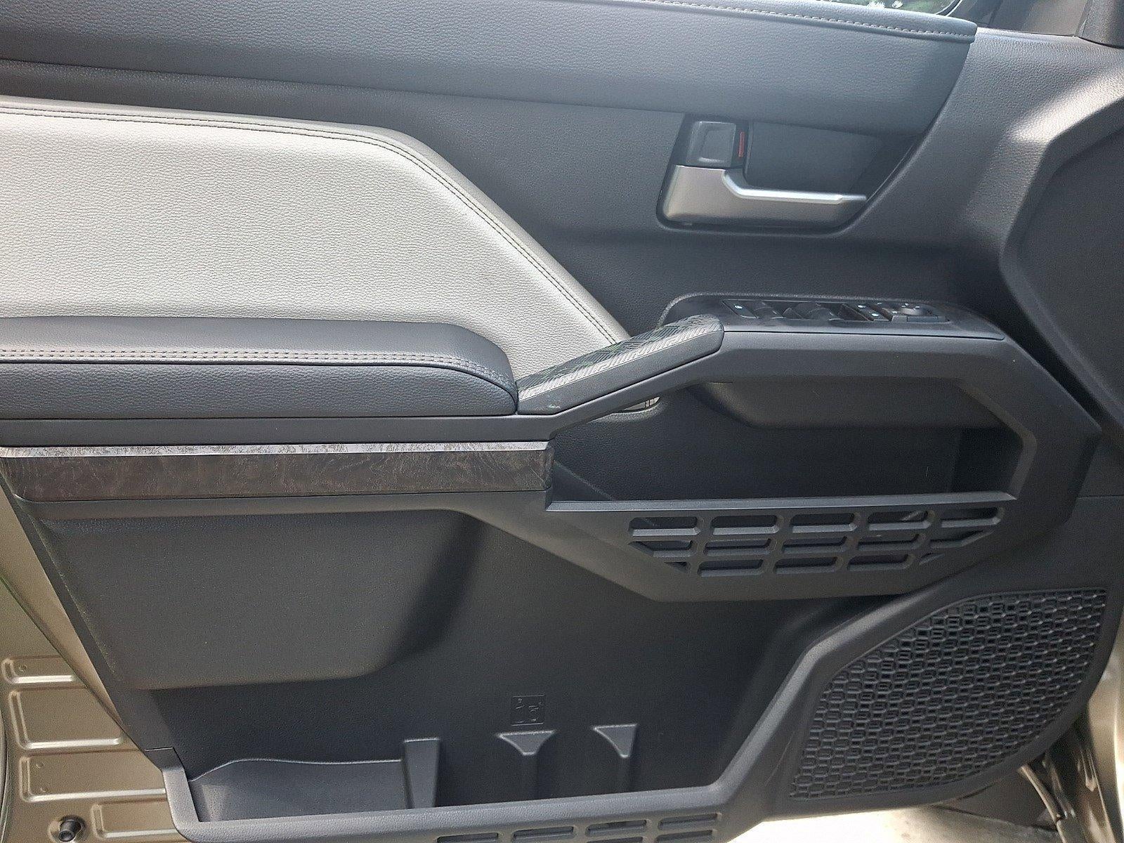 2026 Toyota Tacoma 4WD 4WD Limited Double Cab 5' Bed AT (Natl)
