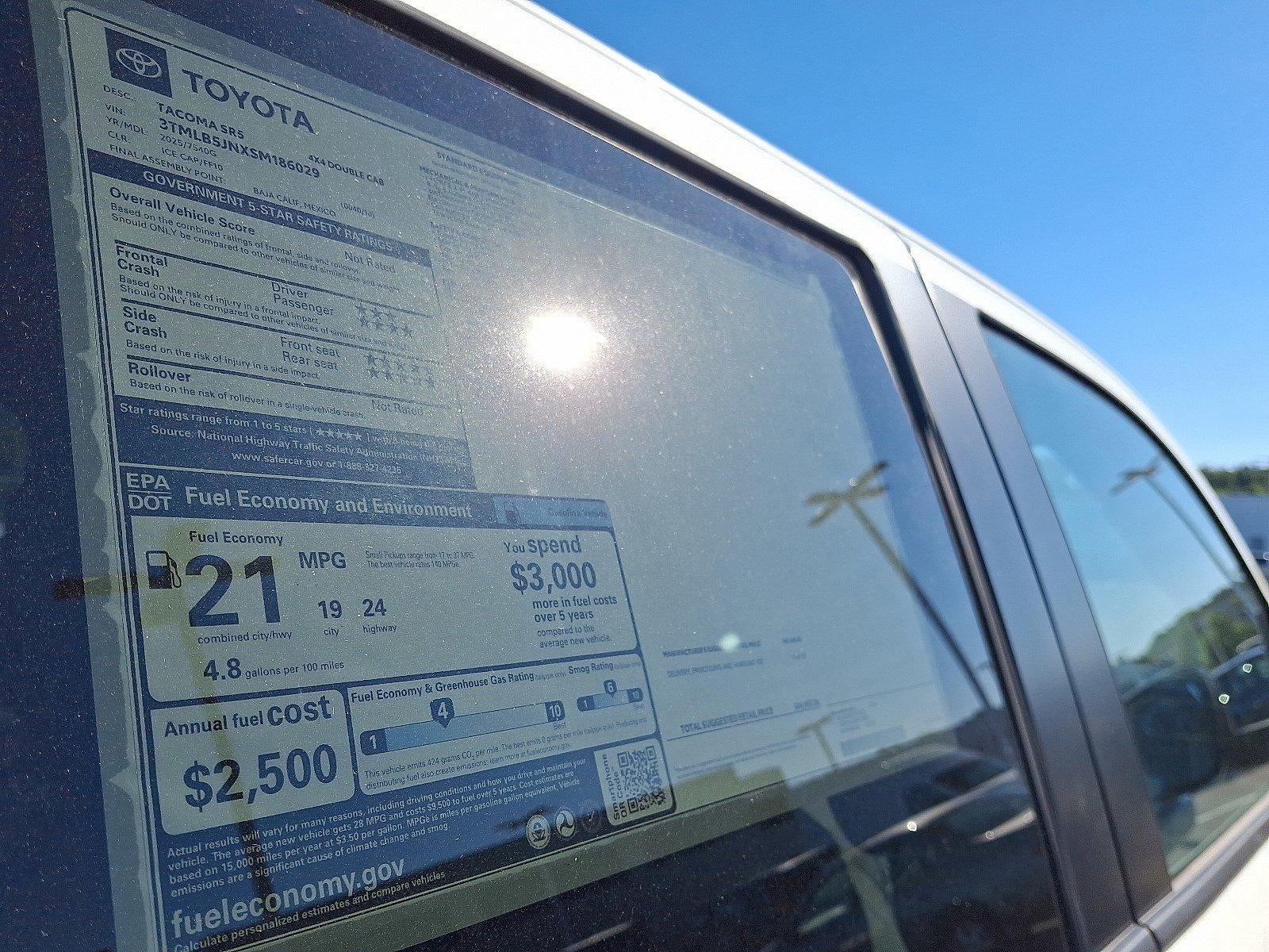 2025 Toyota Tacoma 4WD 4WD SR Double Cab 5' Bed AT (GS)