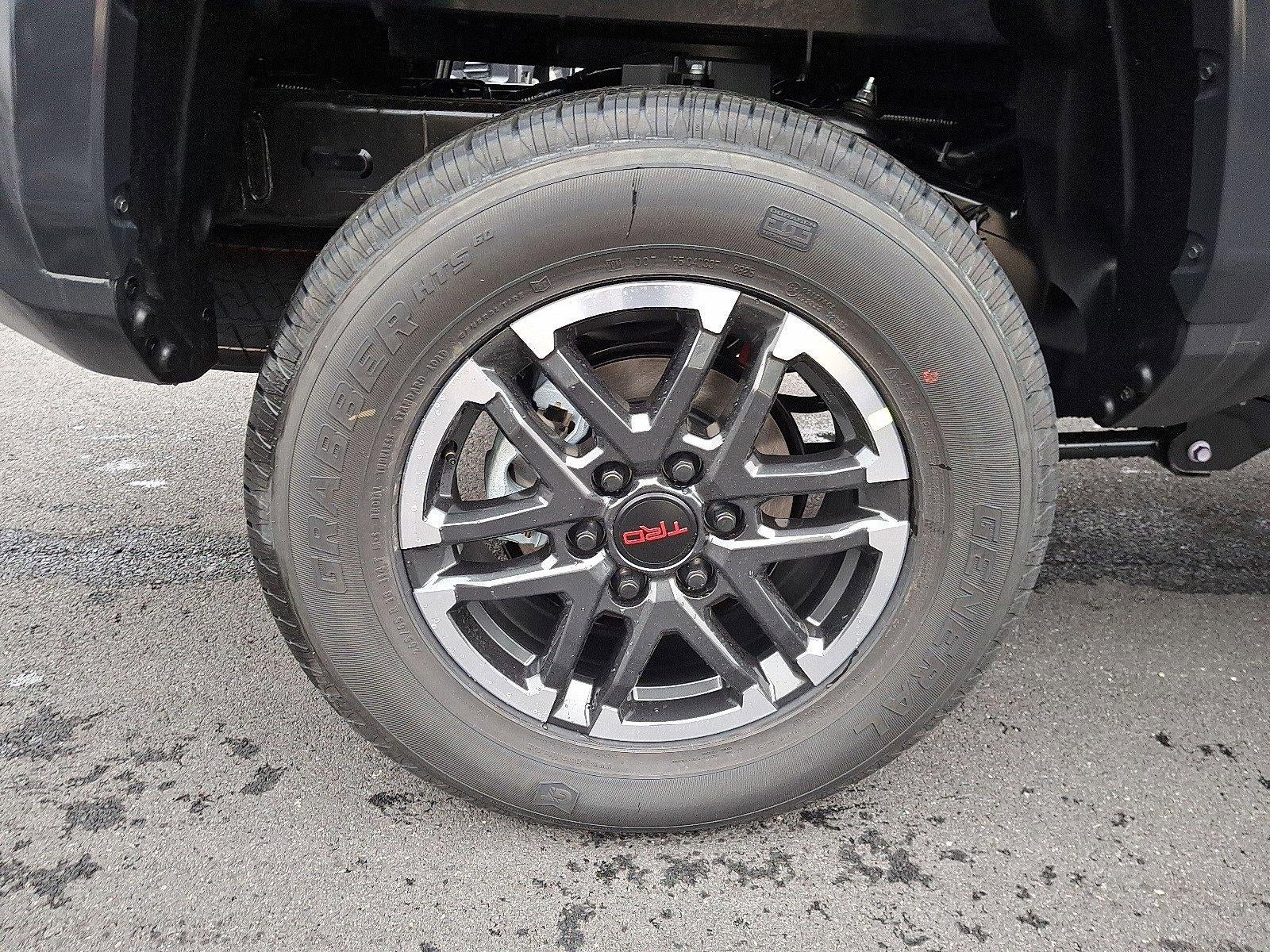 2025 Toyota Tacoma 4WD 4WD TRD Sport Double Cab 5' Bed MT (Natl)