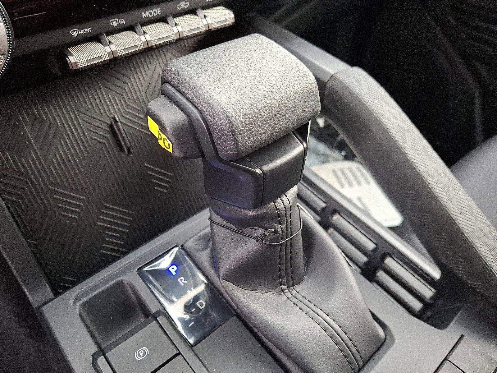 2025 Toyota Tacoma 4WD 4WD TRD Sport Double Cab 5' Bed MT (Natl)