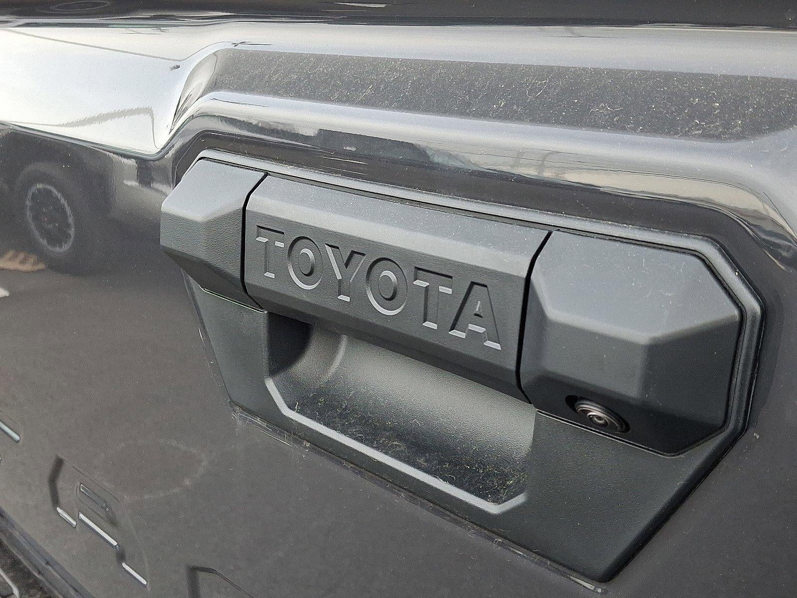 2025 Toyota Tacoma 4WD 4WD TRD Sport Double Cab 5' Bed MT (Natl)