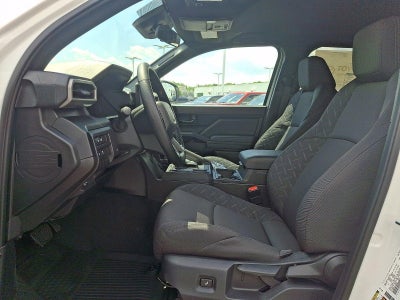 2026 Toyota Tacoma 2WD 2WD SR Double Cab 5' Bed AT (GS)