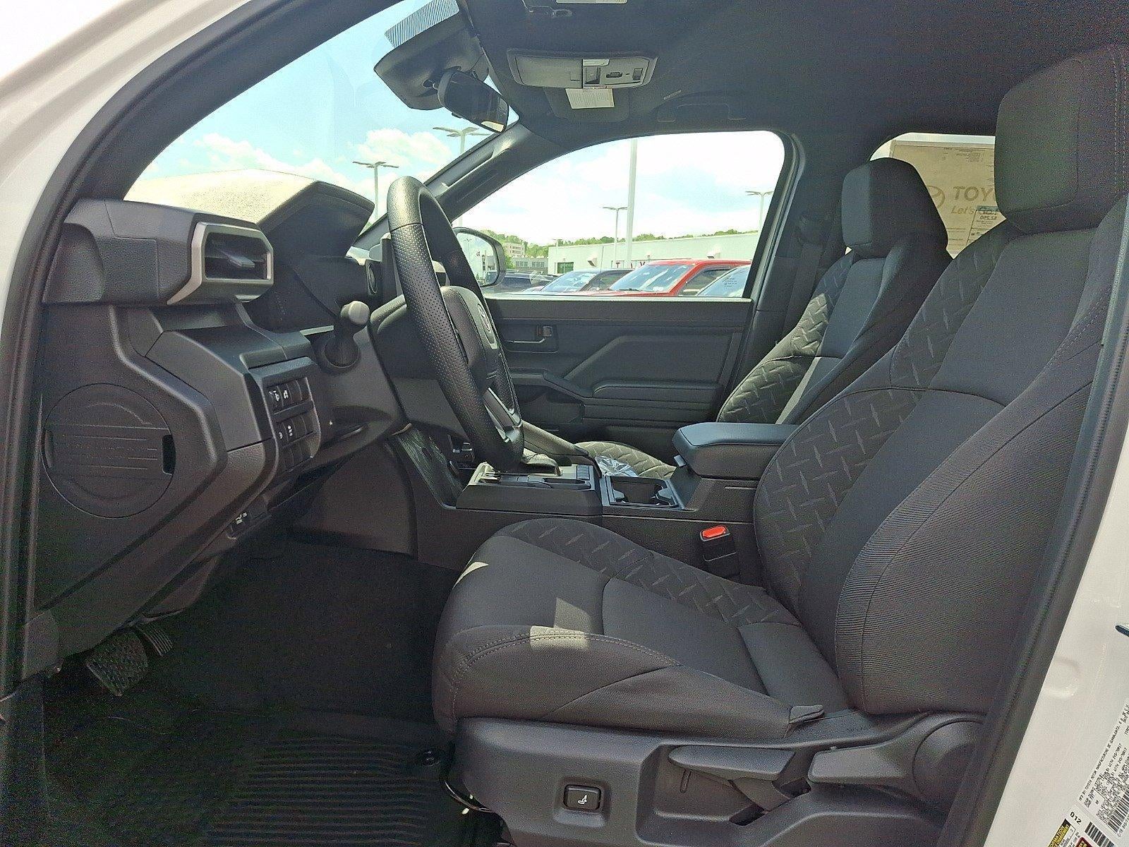 2026 Toyota Tacoma 2WD 2WD SR Double Cab 5' Bed AT (GS)