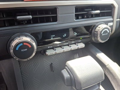 2026 Toyota Tacoma 2WD 2WD SR Double Cab 5' Bed AT (GS)