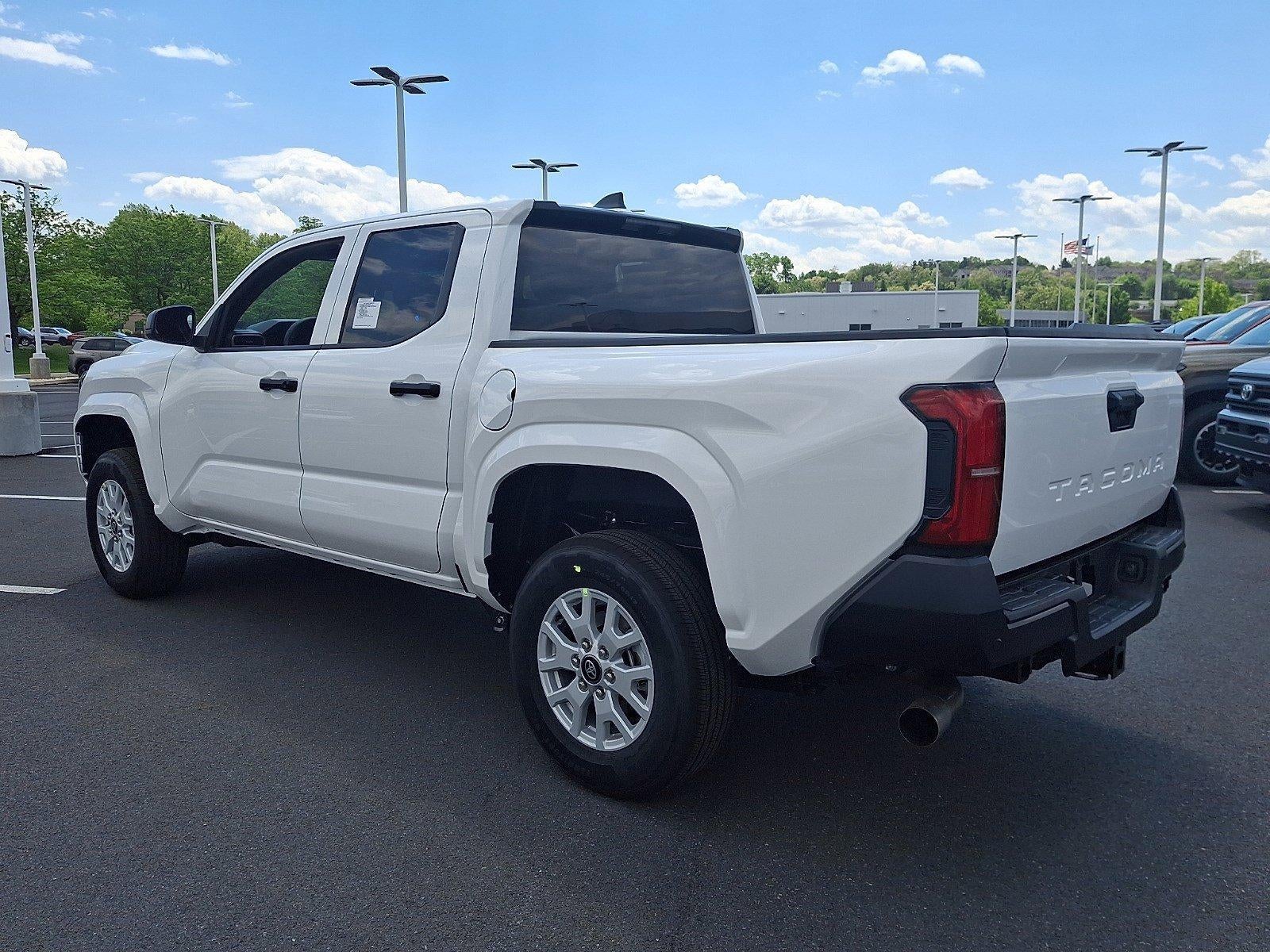 2026 Toyota Tacoma 2WD 2WD SR Double Cab 5' Bed AT (GS)