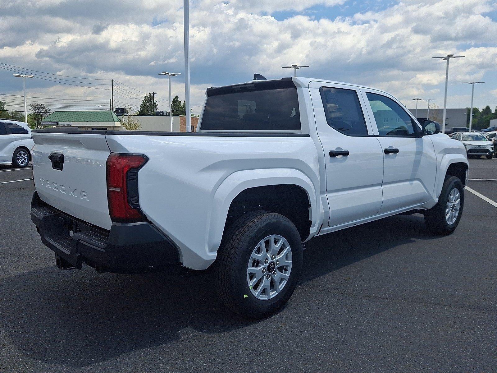 2026 Toyota Tacoma 2WD 2WD SR Double Cab 5' Bed AT (GS)