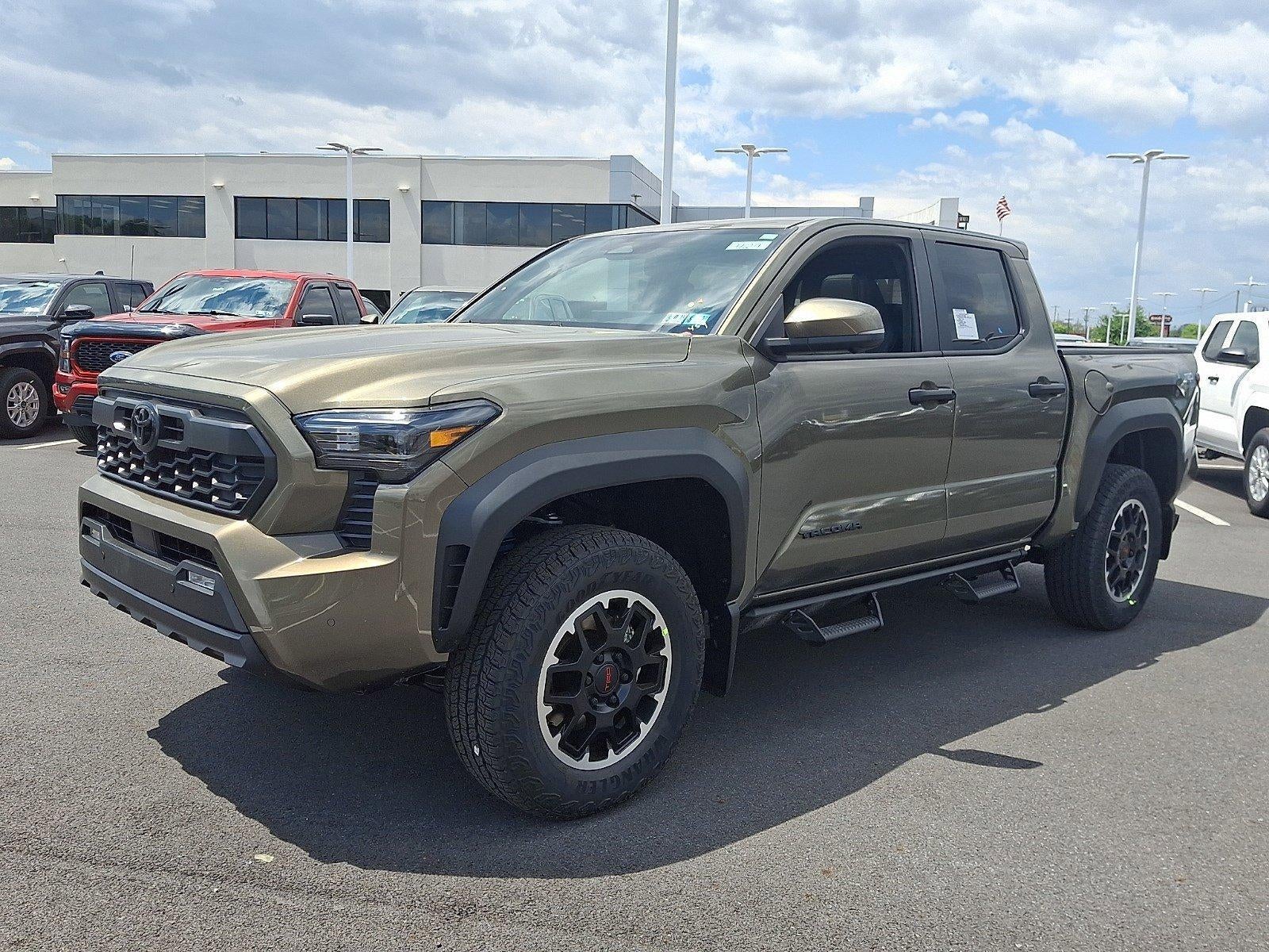 2026 Toyota Tacoma 4WD 4WD TRD Off Road Double Cab 5' Bed AT (Natl)