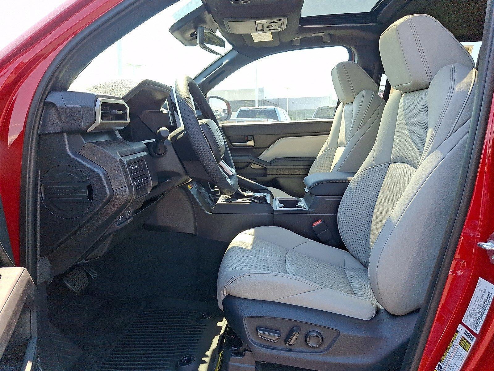 2026 Toyota Tacoma 4WD 4WD Limited Double Cab 5' Bed AT (Natl)
