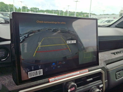 2026 Toyota Tacoma 4WD 4WD Limited Double Cab 5' Bed AT (Natl)
