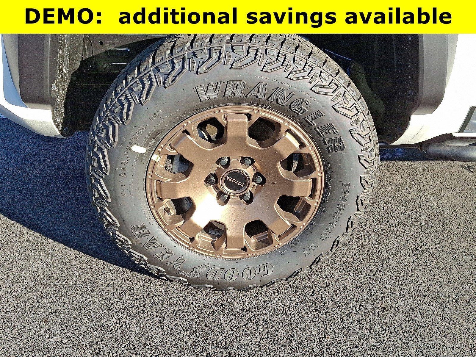 2026 Toyota Tacoma 4WD 4WD TRD Sport Hybrid Double Cab 5' Bed AT (Natl)