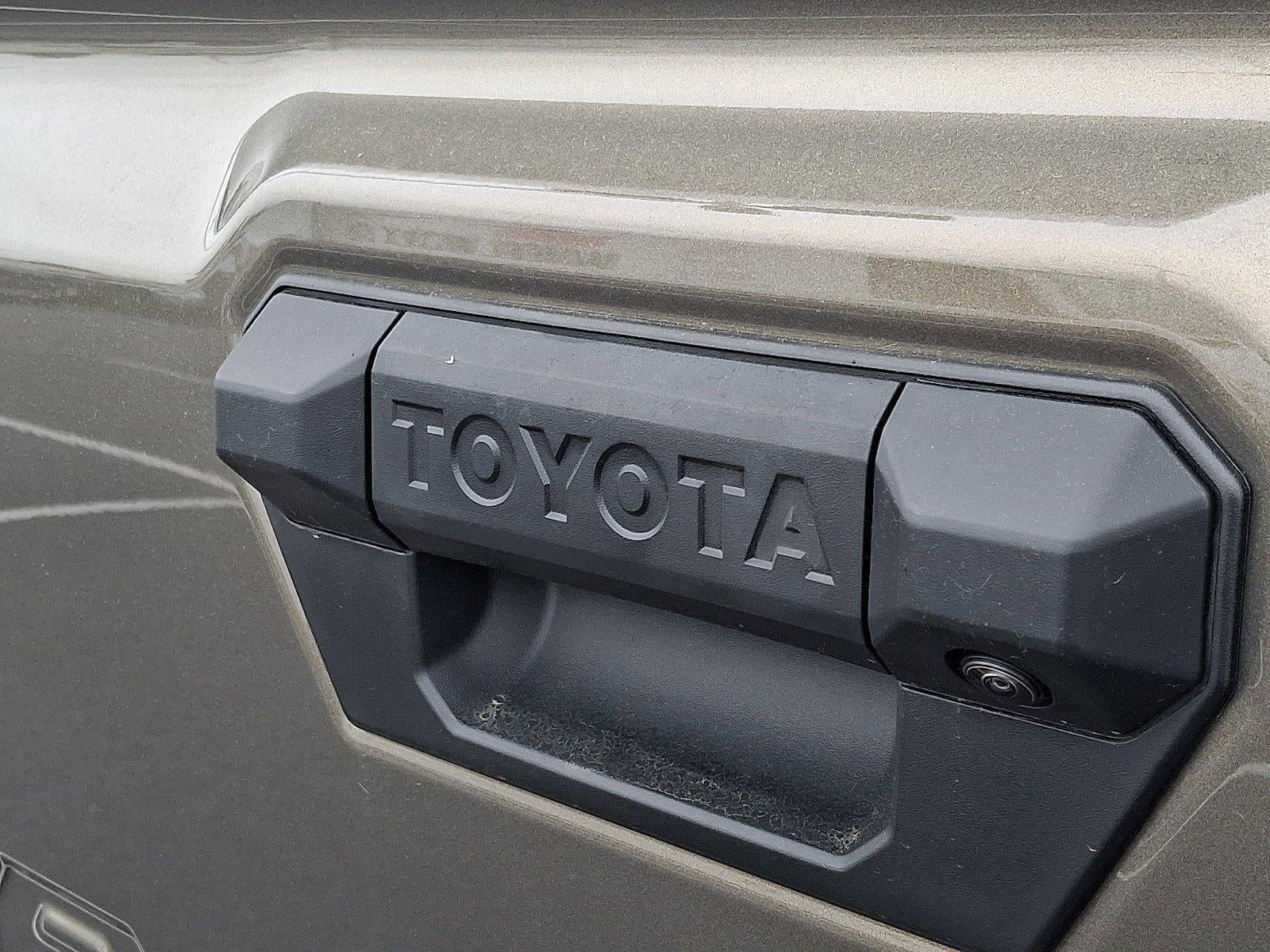 2026 Toyota Tacoma 4WD 4WD TRD Sport Hybrid Double Cab 5' Bed AT (Natl)
