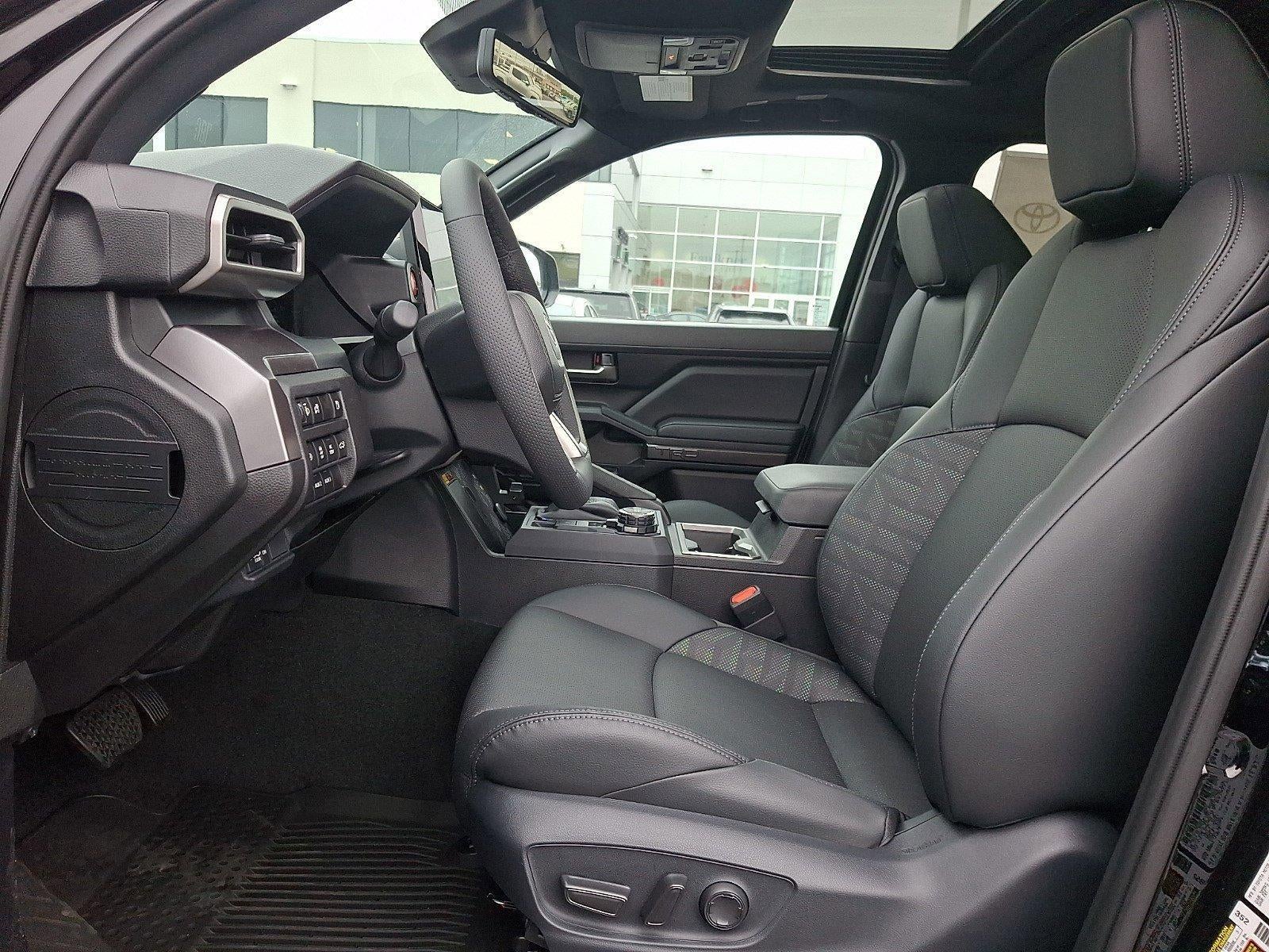 2026 Toyota Tacoma 4WD 4WD TRD Off Road Hybrid Double Cab 5' Bed AT (Natl)
