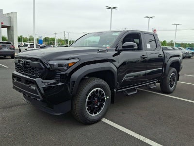 2026 Toyota Tacoma 4WD 4WD TRD Off Road Hybrid Double Cab 5' Bed AT (Natl)