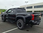 2026 Toyota Tacoma 4WD 4WD TRD Off Road Hybrid Double Cab 5' Bed AT (Natl)