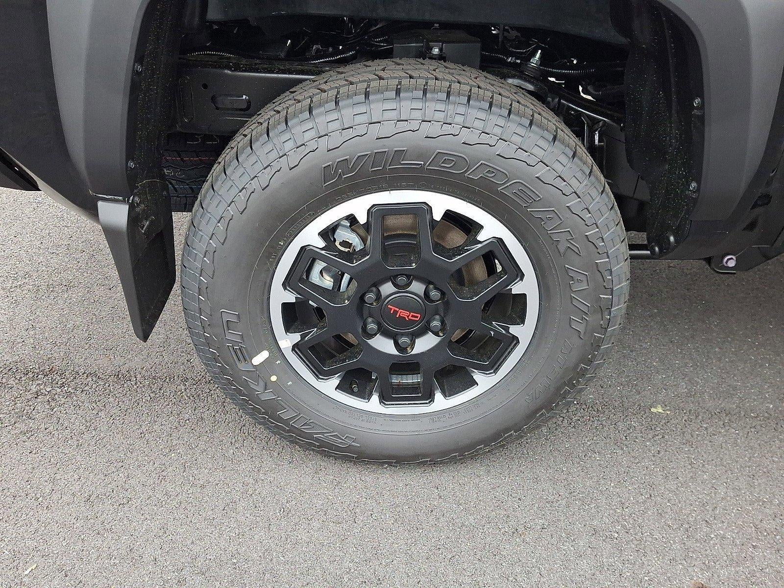 2026 Toyota Tacoma 4WD 4WD TRD Off Road Hybrid Double Cab 5' Bed AT (Natl)