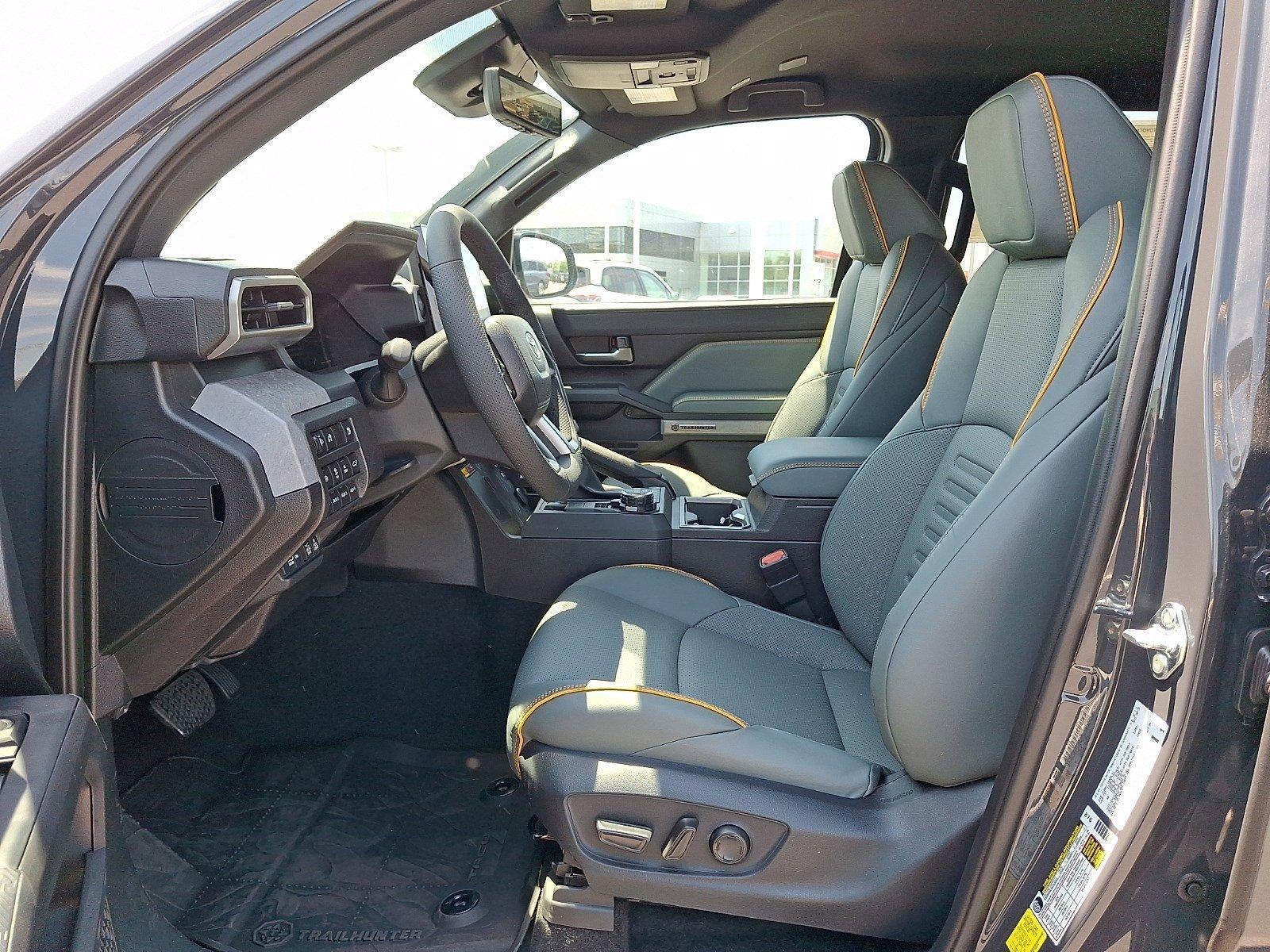2026 Toyota Tacoma 4WD 4WD Trailhunter Hybrid Double Cab 5' Bed AT (Natl)