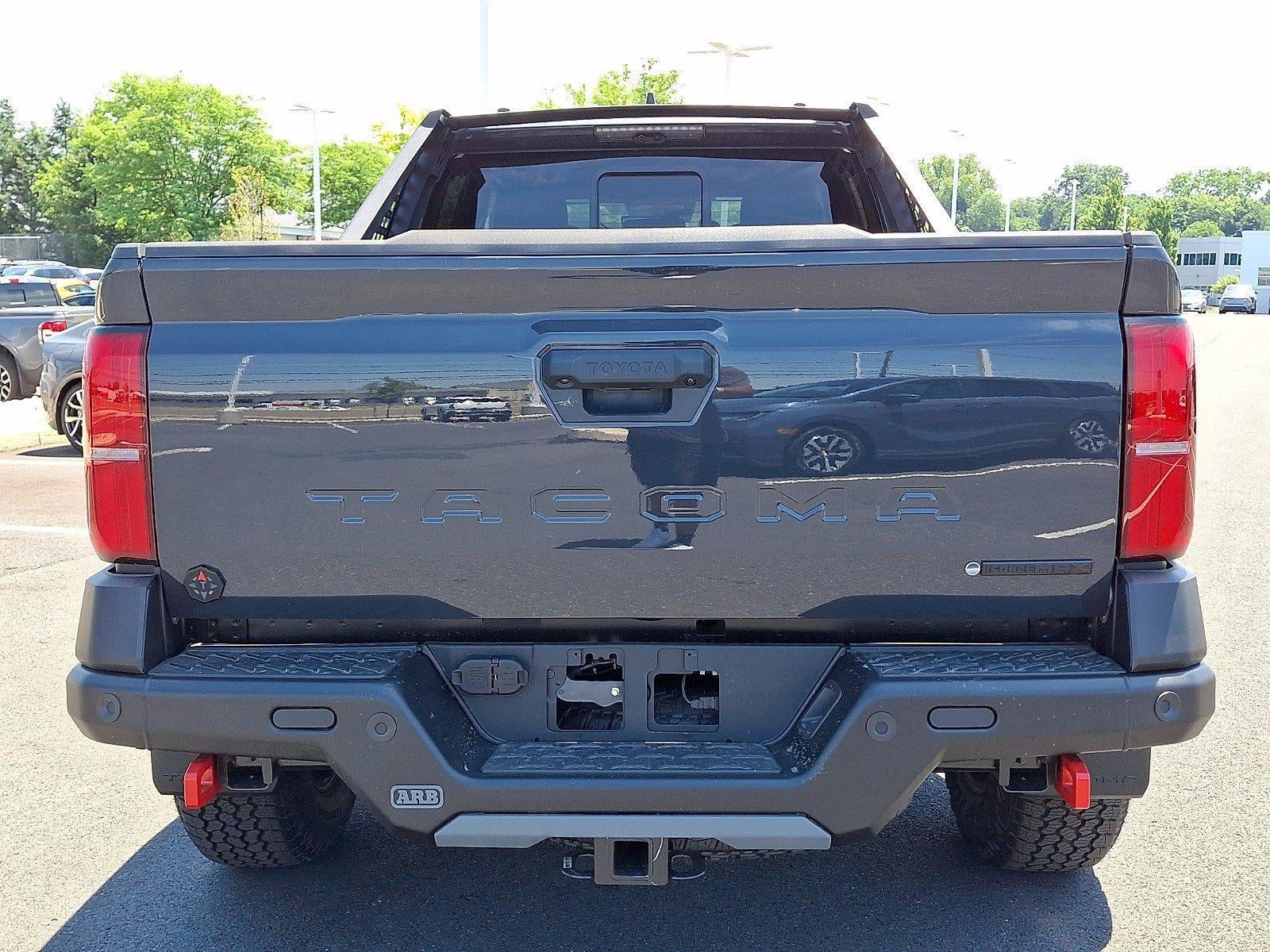 2026 Toyota Tacoma 4WD 4WD Trailhunter Hybrid Double Cab 5' Bed AT (Natl)