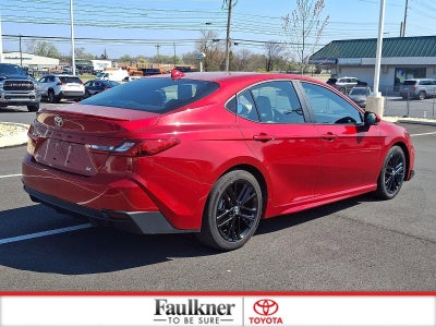 2025 Toyota Camry SE (SE)