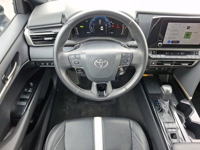 2025 Toyota Camry SE (SE)