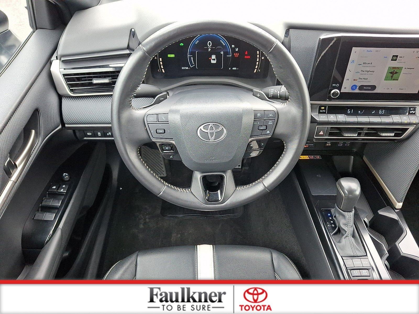 2025 Toyota Camry SE (SE)