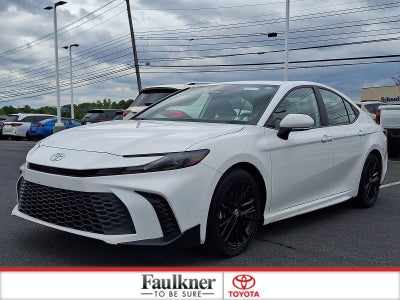 2025 Toyota Camry SE (SE)