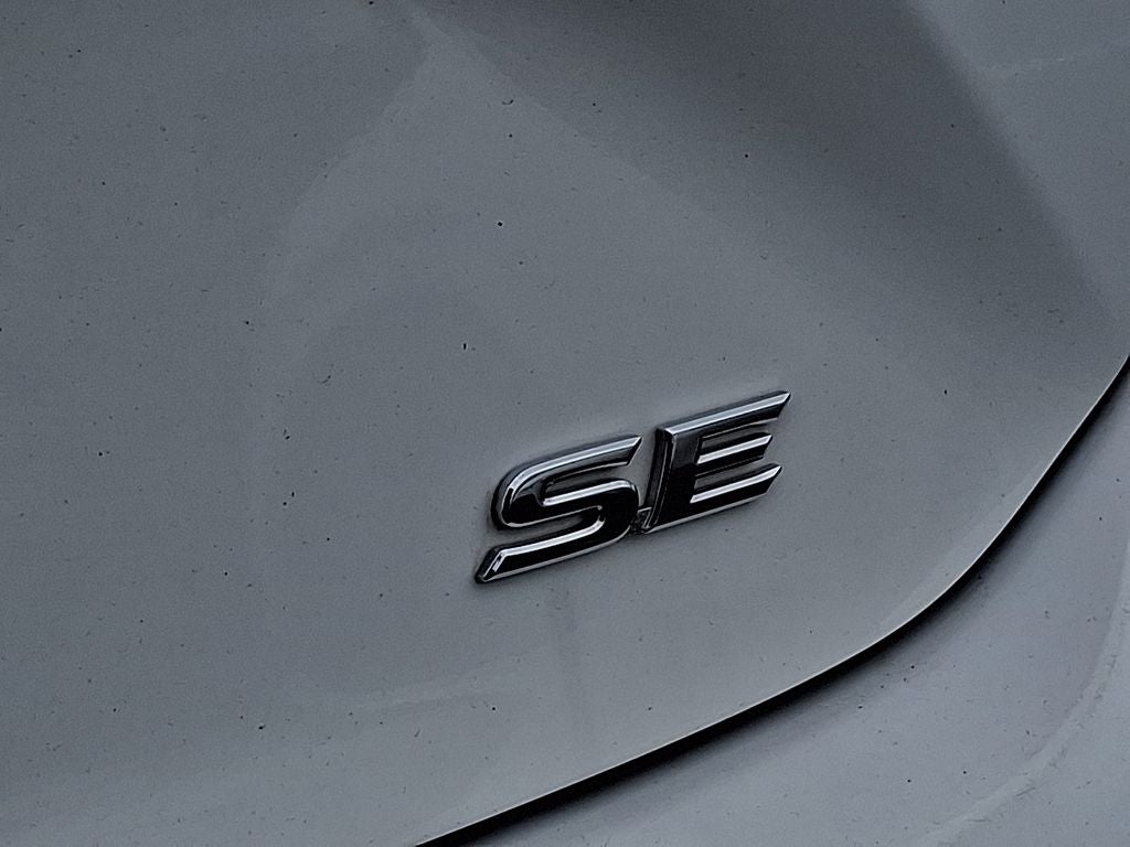2025 Toyota Camry SE (SE)