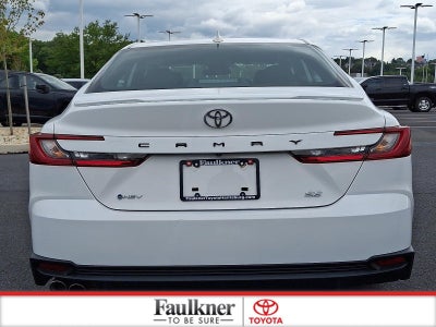 2025 Toyota Camry SE (SE)
