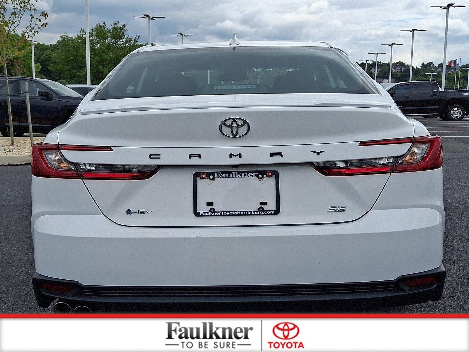 2025 Toyota Camry SE (SE)