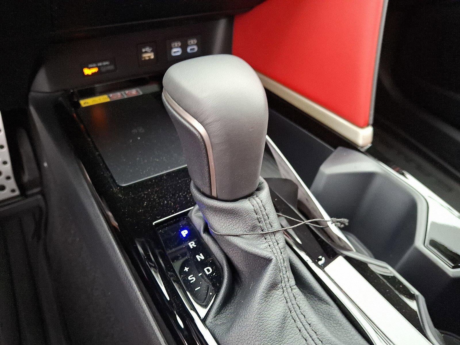 2026 Toyota Camry XSE (Natl)