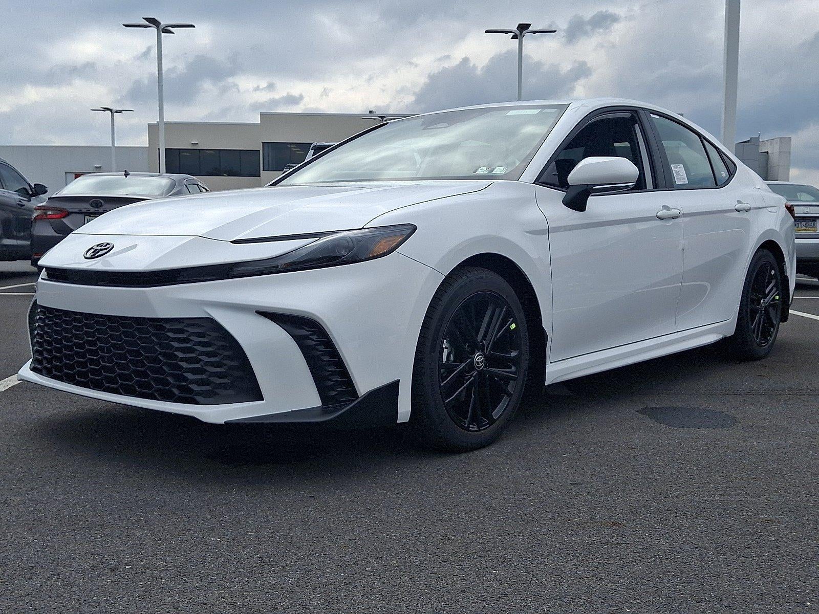 2026 Toyota Camry SE (SE)