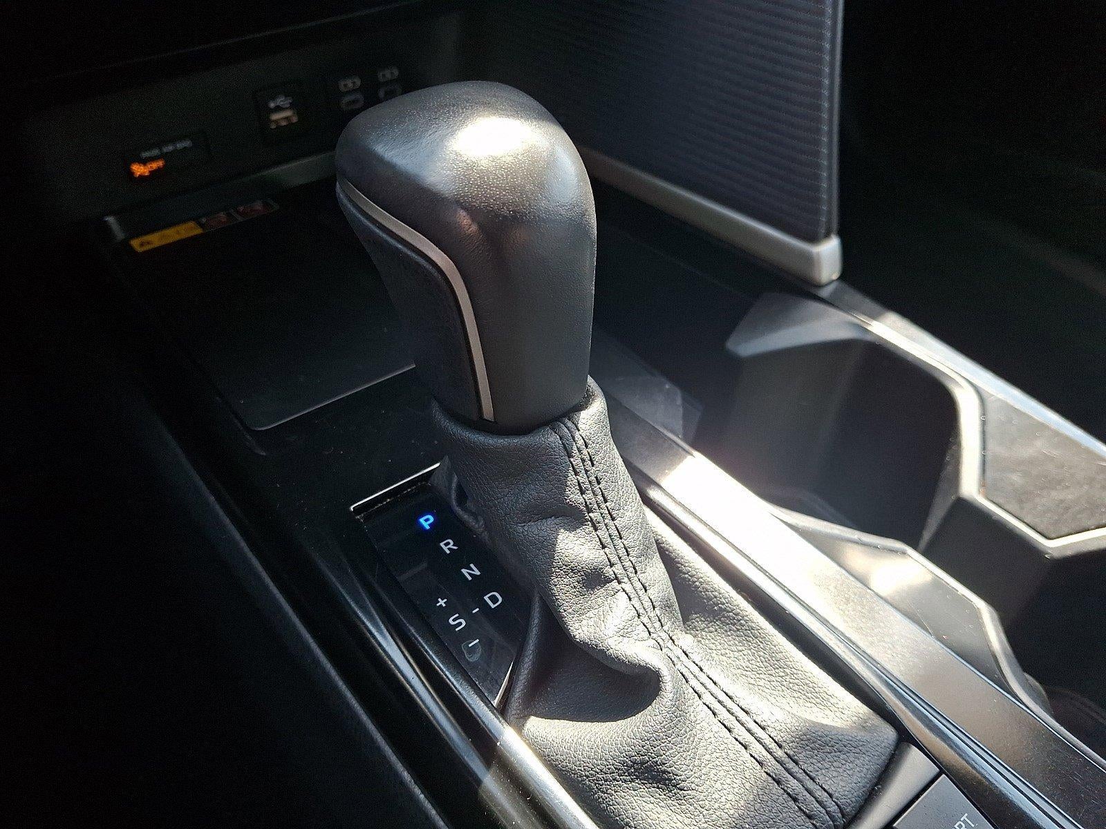 2025 Toyota Camry LE (SE)