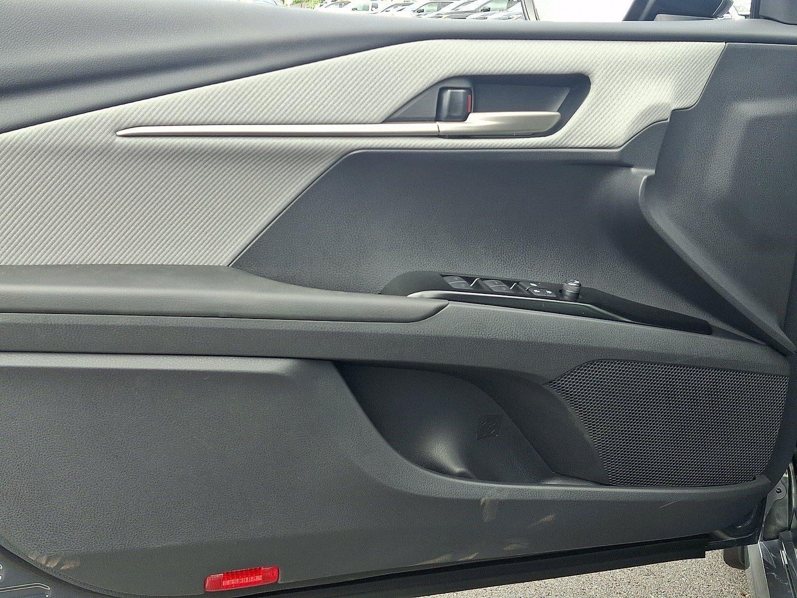 2026 Toyota Camry SE (SE)