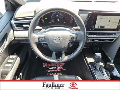 2025 Toyota Camry SE (SE)