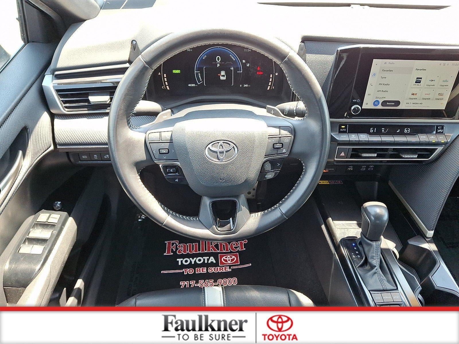 2025 Toyota Camry SE (SE)